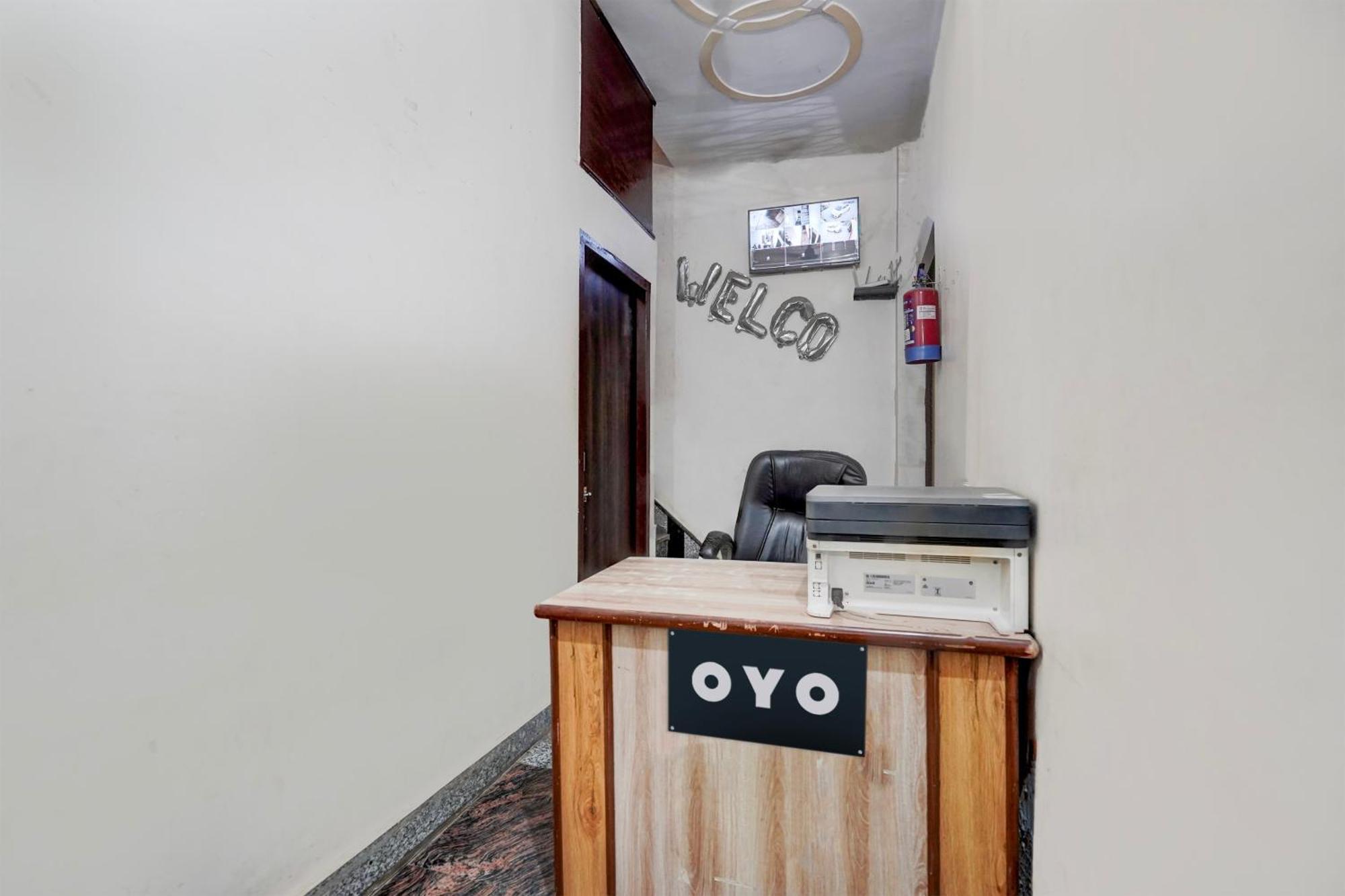 Oyo Hotel Maharaja Palace ميروت المظهر الخارجي الصورة
